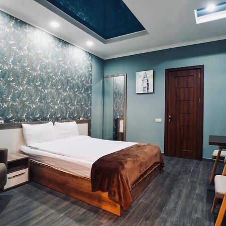 7 Rooms Hotel Tserovani Exterior photo