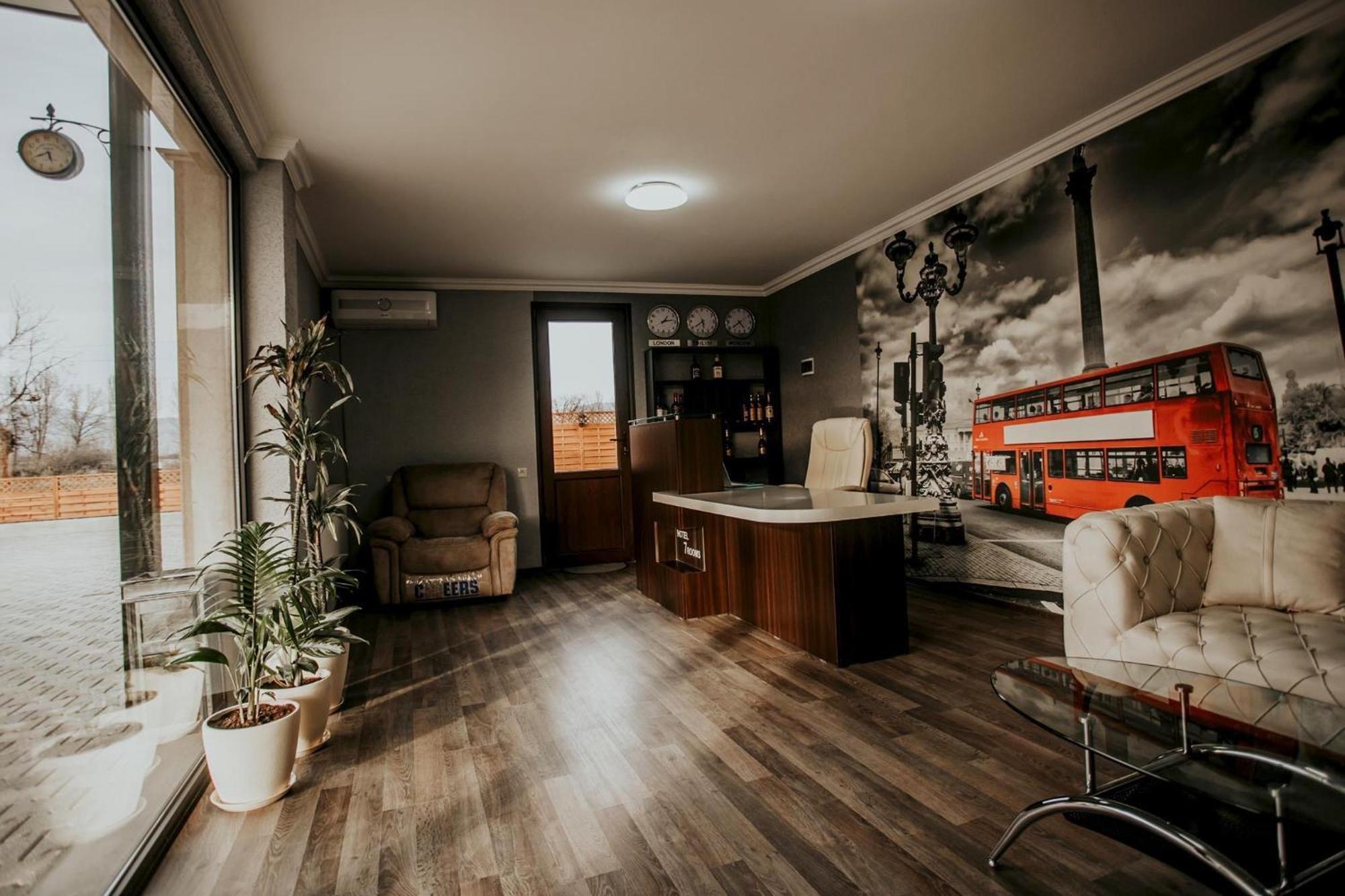 7 Rooms Hotel Tserovani Exterior photo