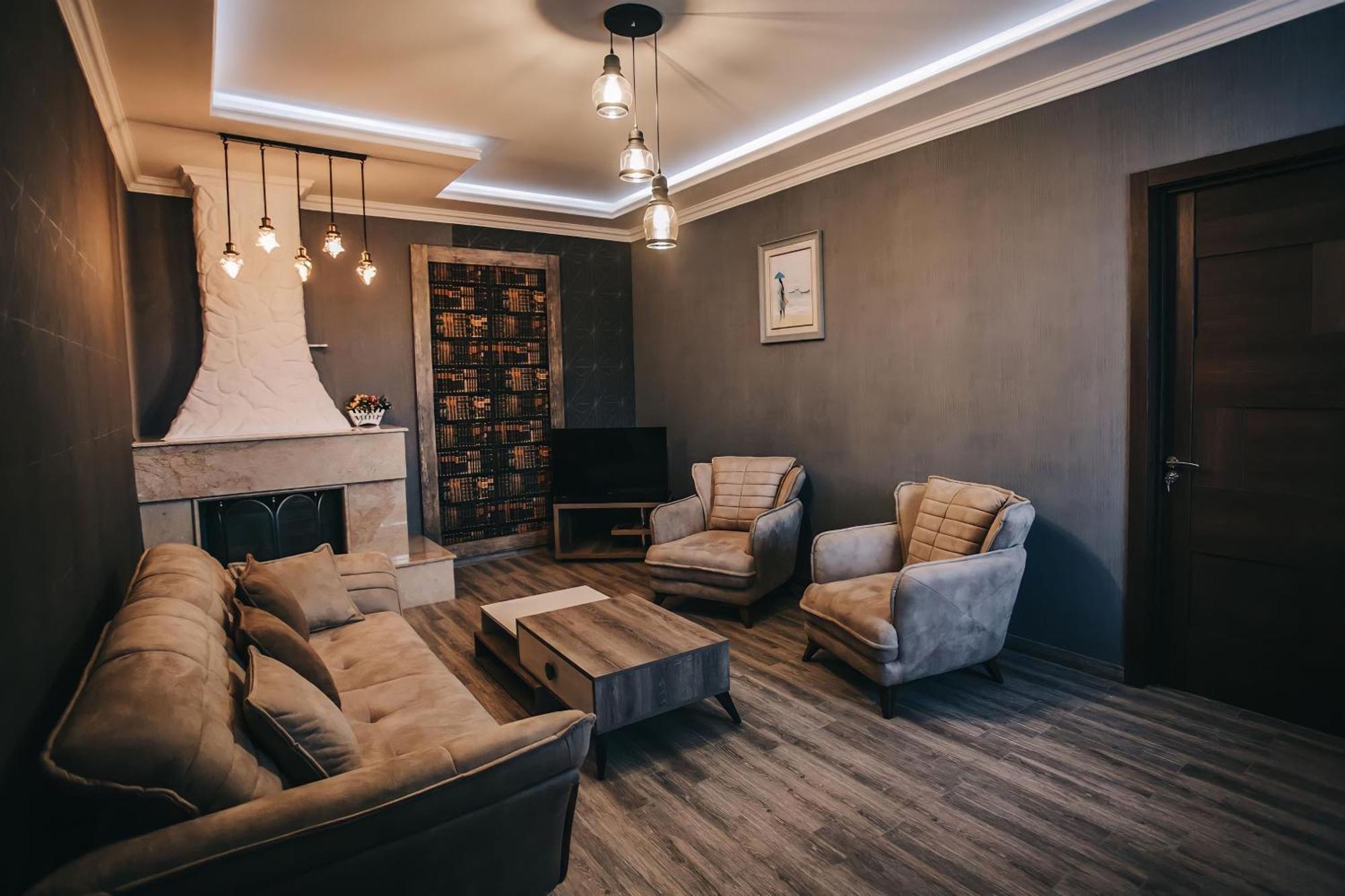 7 Rooms Hotel Tserovani Exterior photo