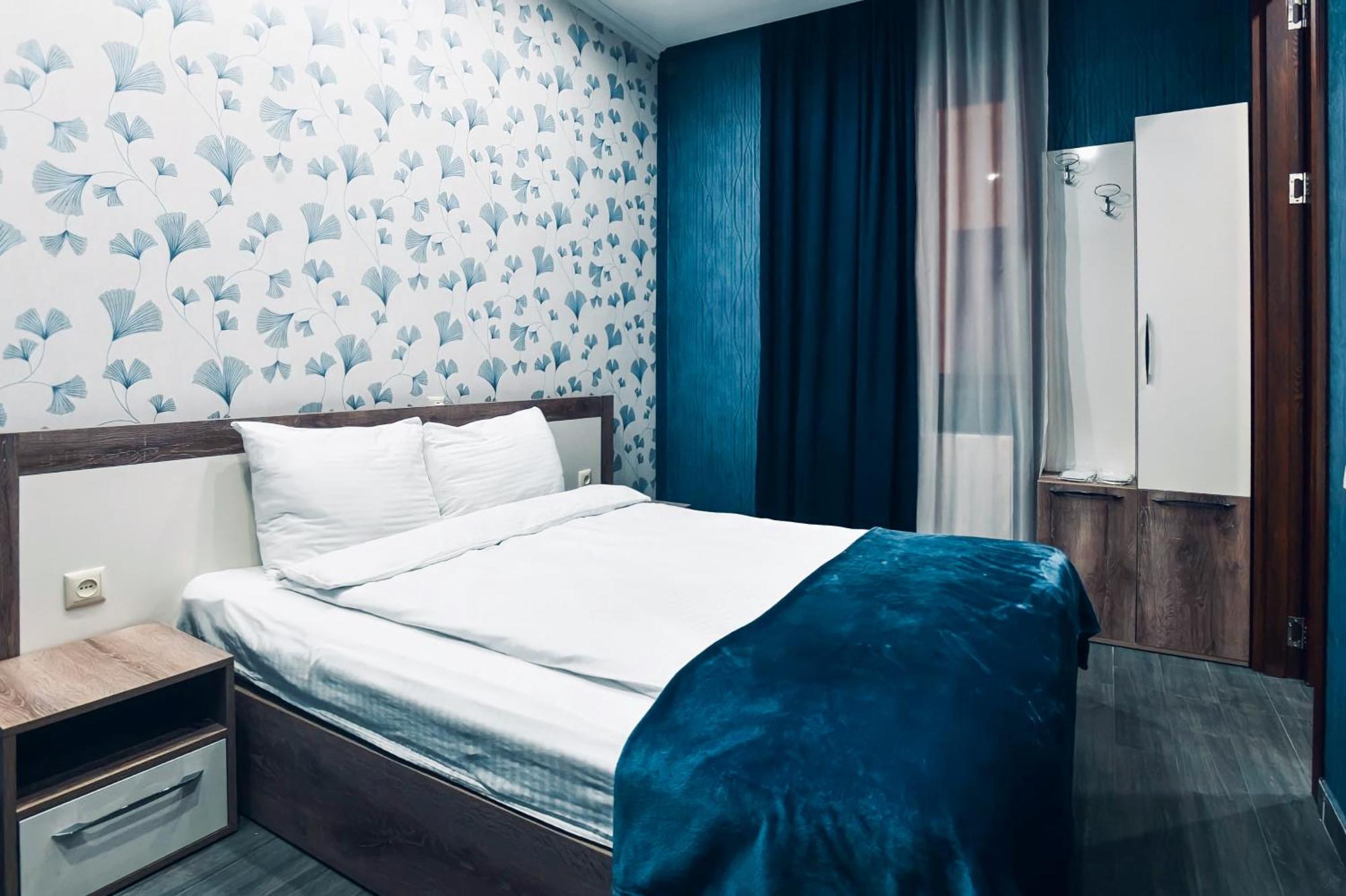 7 Rooms Hotel Tserovani Exterior photo